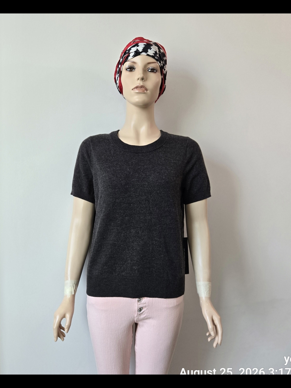 Nicole Miller 100%Merino Wool Short Sleeve Crewneck Top in Charcoal Gray US M